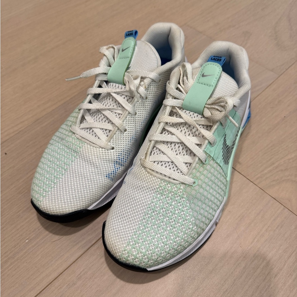 Nike Women’s Metcon 8 - size 9.5